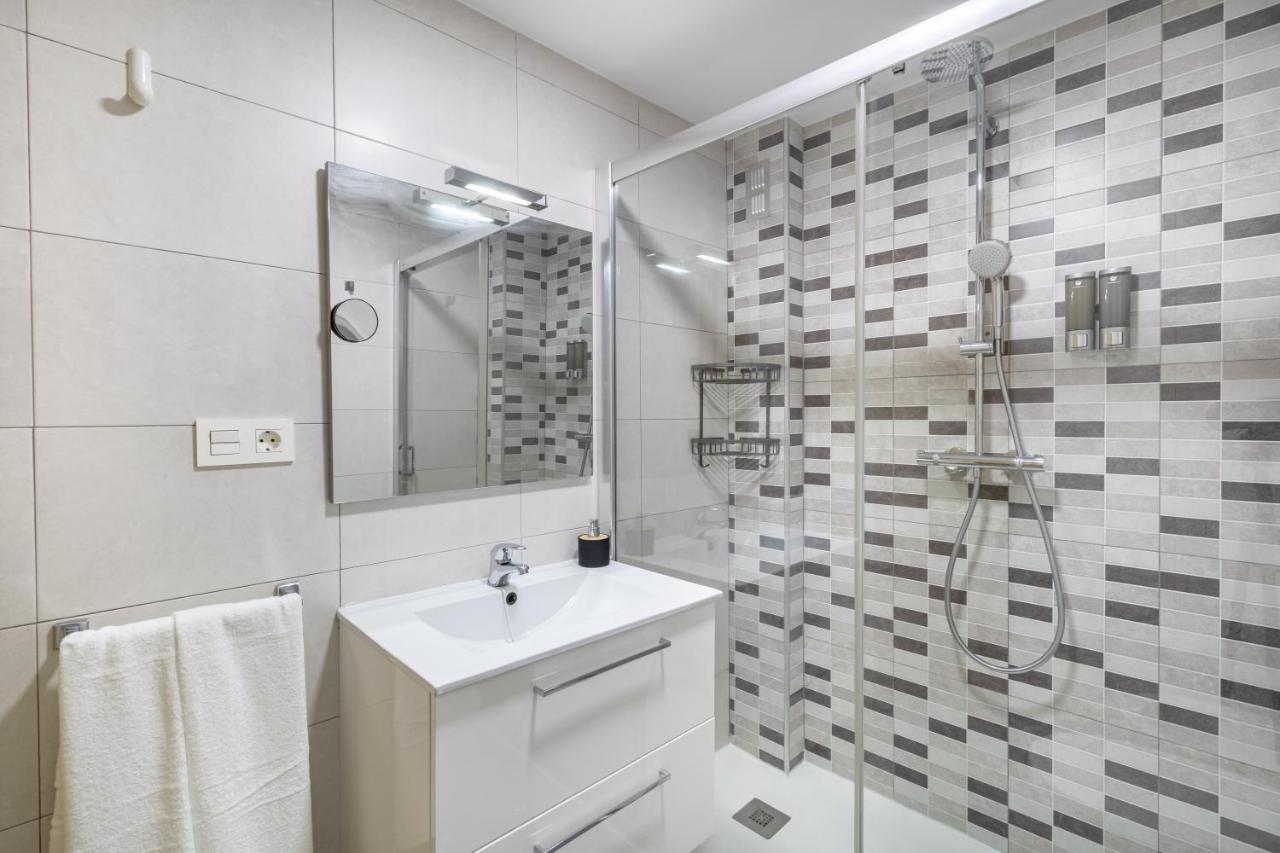 Bns Central Suites Granada Luaran gambar